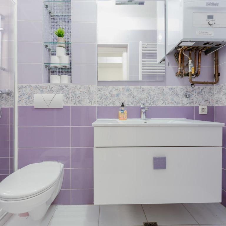 2BDR apartment in the city center next to the Cathedral - Two-Bedroom Apartment - 30