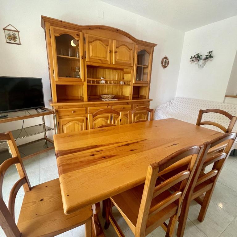 Adosado con Jardín, Parking y Toboganes Acuáticos - Casa de 3 dormitorios - 8