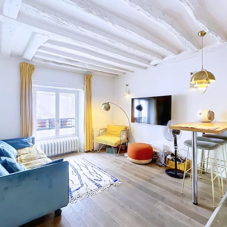 Charmant Duplex Place des Vosges - Appartement - 1