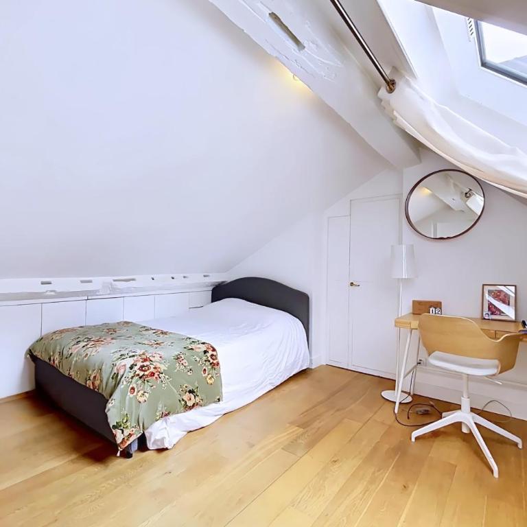 Charmant Duplex Place des Vosges - Appartement - 5
