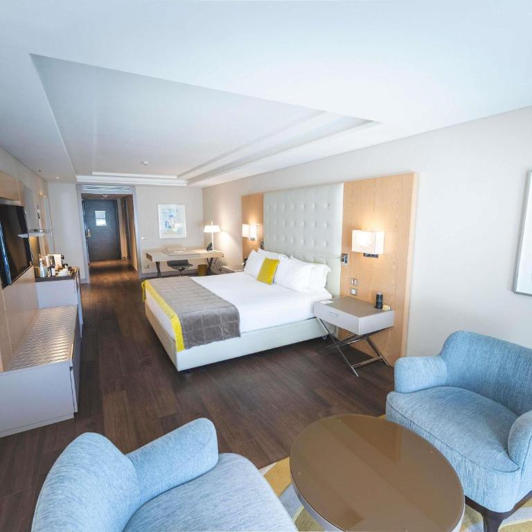 Palladio Hotel Buenos Aires - MGallery Collection - Deluxe King Suite with Park View - Mobility Accessible - 6
