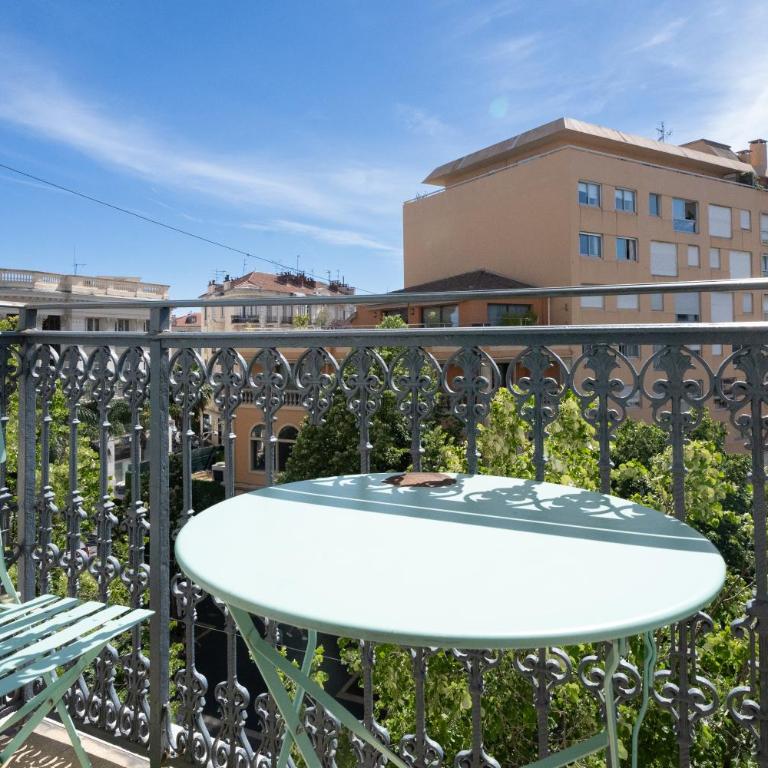 Central Collection - Appartement 1 Chambre avec Balcon - 2