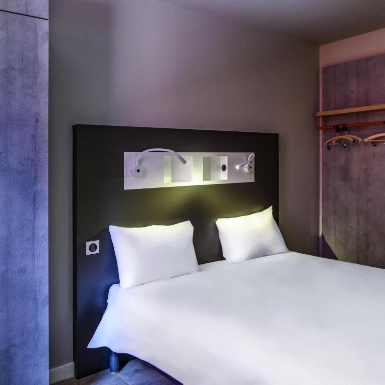 ibis budget Saint-Étienne Centre Gare Châteaucreux - Chambre Triple - Accessible aux Personnes à Mobilité Réduite - 2