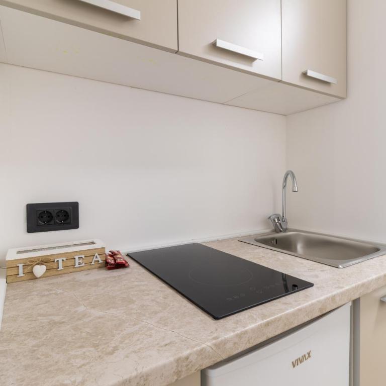 Porto Bruno Luxury Apartments Ulcinj - Deluxe Double Room with Bath - 9
