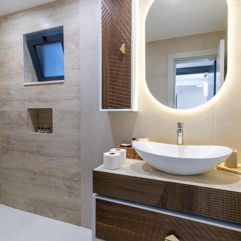 Porto Bruno Luxury Apartments Ulcinj - Deluxe Double Room with Bath - 11