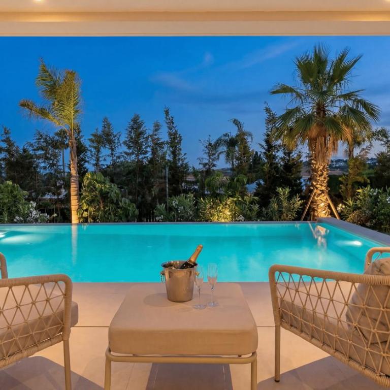 VACATION MARBELLA I Villa The Address, Brand-New Villa, Private Turquoise Pool, 6BDR, Prime Golf Valley Location, Minutes from Puerto Banus, Luxury Interiors, Private GYM, Lounge Bar - Villa Deluxe - 35