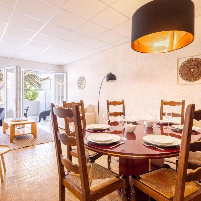 Single-storey apartment for 6 people in Valras-Plage close to the sea - Apartment - 8