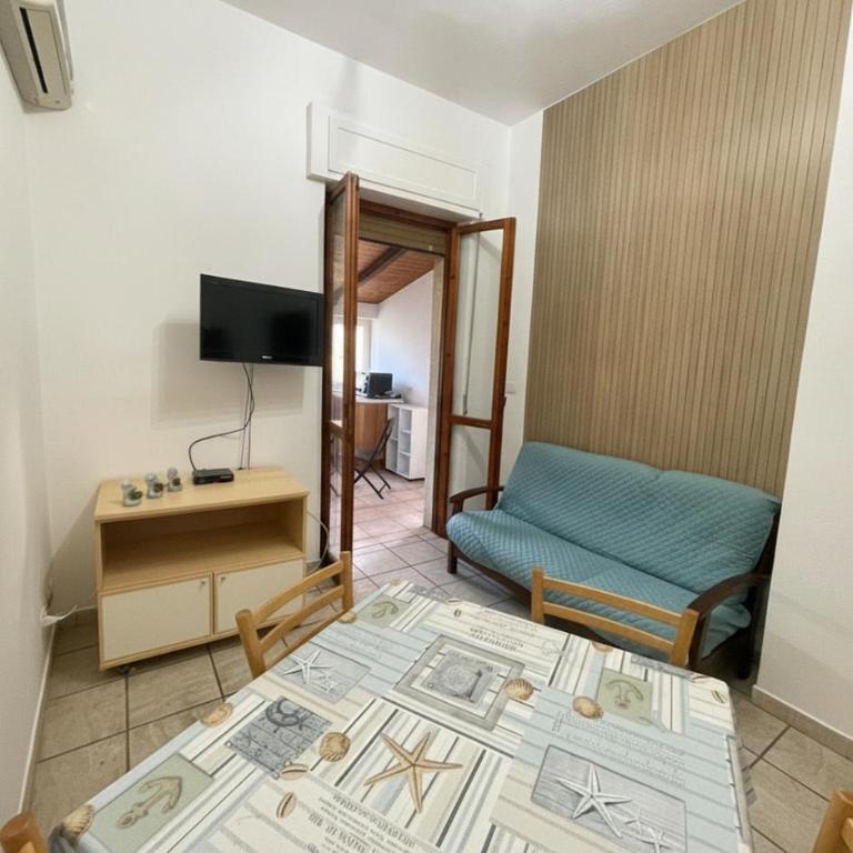 Ben House - Two-Bedroom Apartment with Terrace - 4
