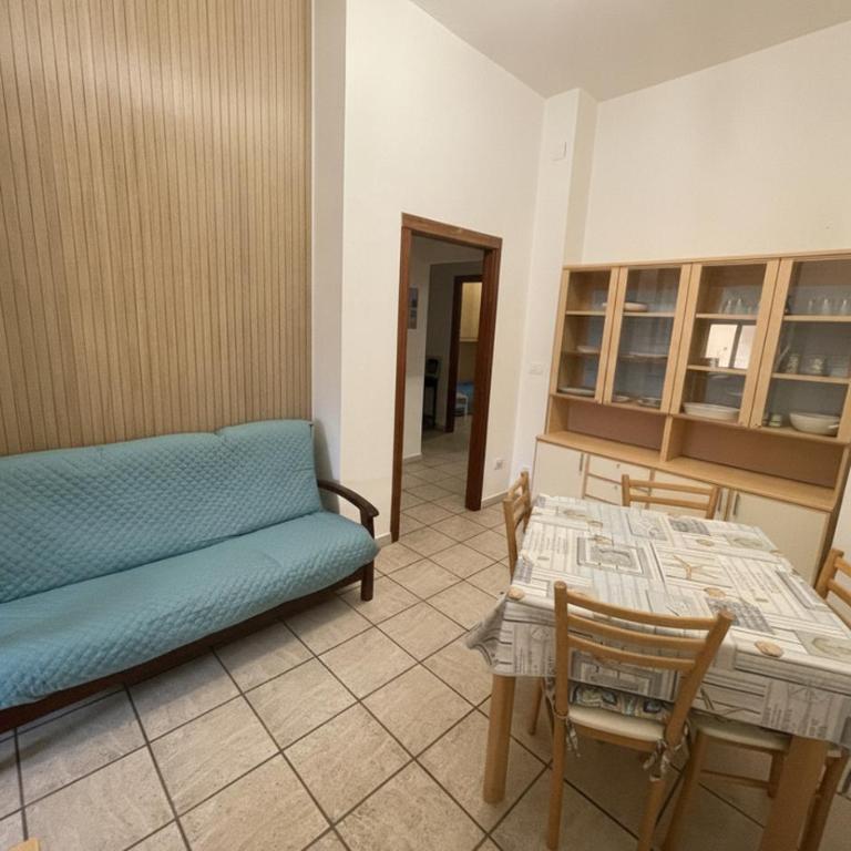 Ben House - Two-Bedroom Apartment with Terrace - 5