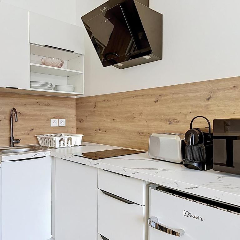 Bright Studio Flat - City Center - AirConditioning - Apartamento de 1 dormitorio - 6
