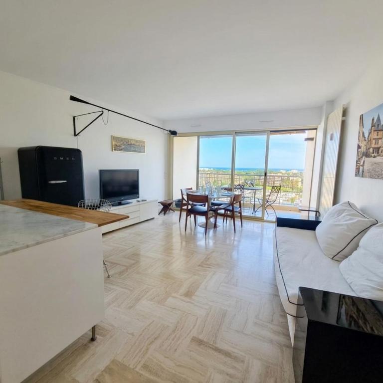 Cannes Marina - Standing Presta - Apartment mit 2 Schlafzimmern und Meerblick - 2