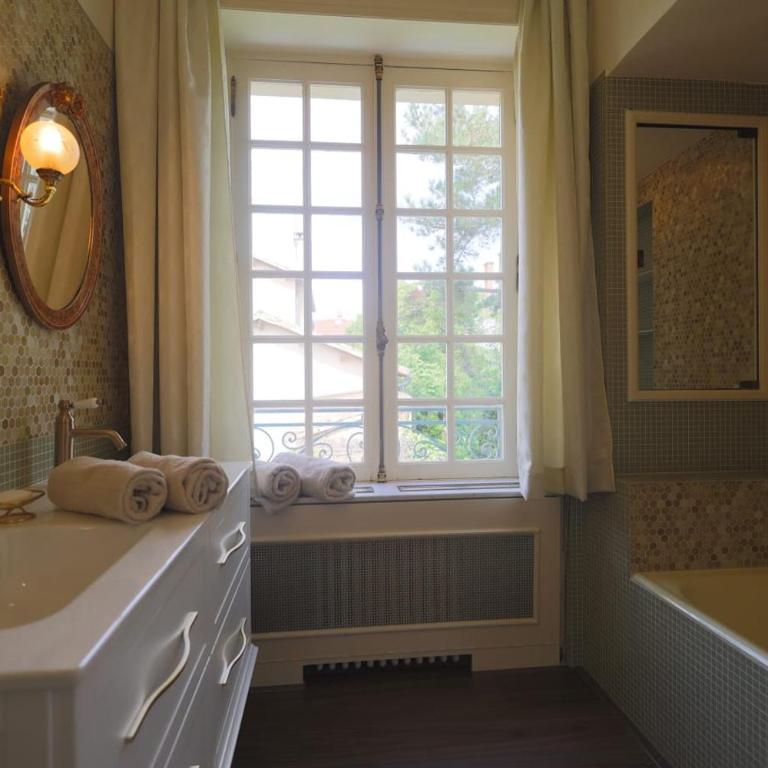 Chambres d hôtes dans maison bourgeoise Douce France - Chambre Familiale Deluxe - 15