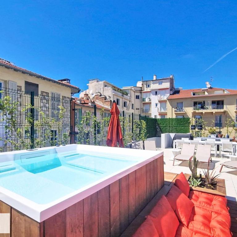 Nestor&Jeeves - JULIANNA ROOFTOP - jacuzzi - Sauna - Appartement 4 Chambres de Luxe - 9