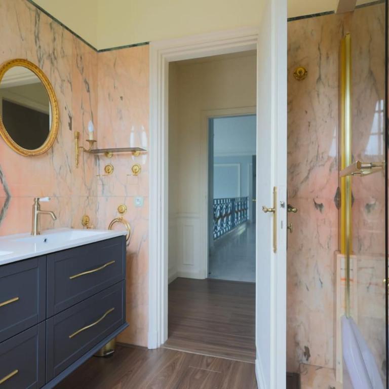 Chambres d hôtes dans maison bourgeoise Douce France - Chambre Deluxe - 12