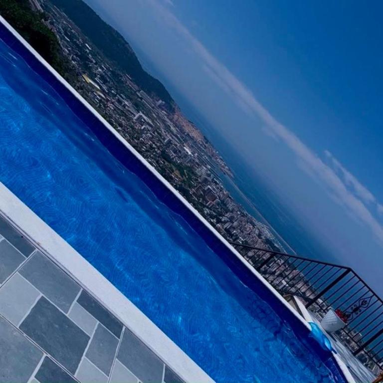 Ranc Mujica - One-Bedroom Apartment - 82