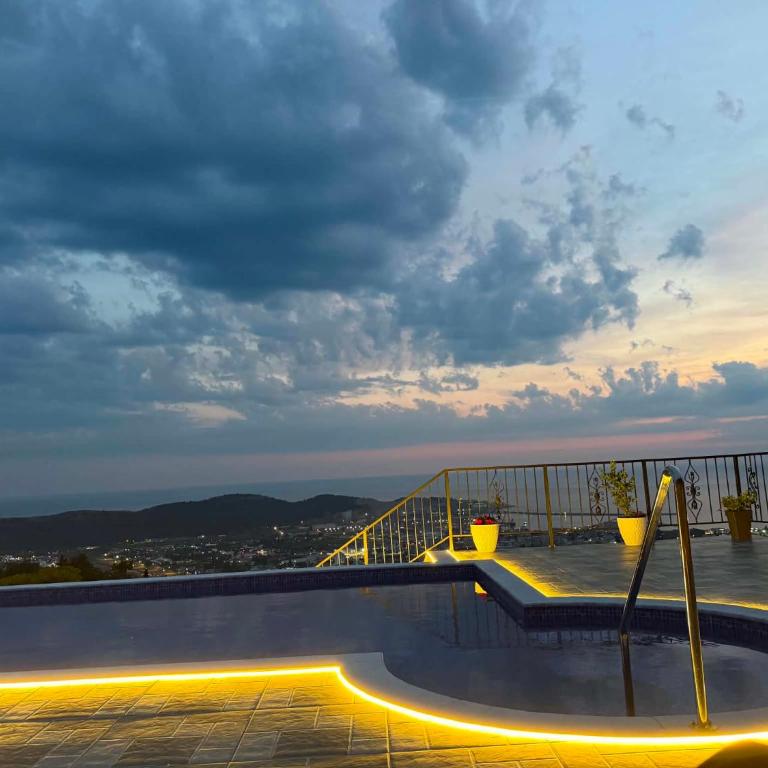 Ranc Mujica - One-Bedroom Apartment - 83