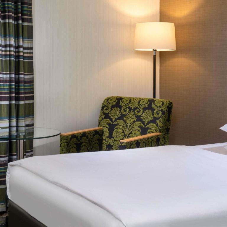 Mövenpick Hotel Nürnberg Airport - Superior Zweibettzimmer - 3