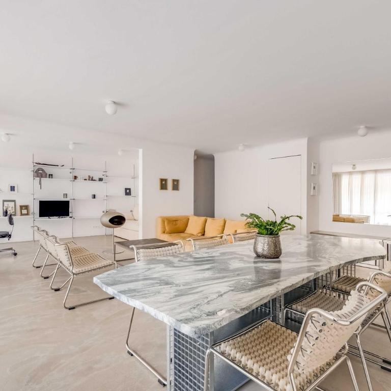 Modern 1BDR 2P flat with a balcony – Ménilmontant - Appartement 1 Chambre - 2