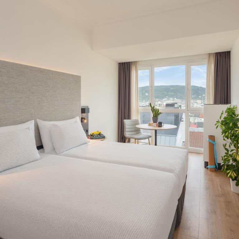 INNSiDE by Meliá San Sebastián Orly - The Loft with Terrace Extra Space - 3