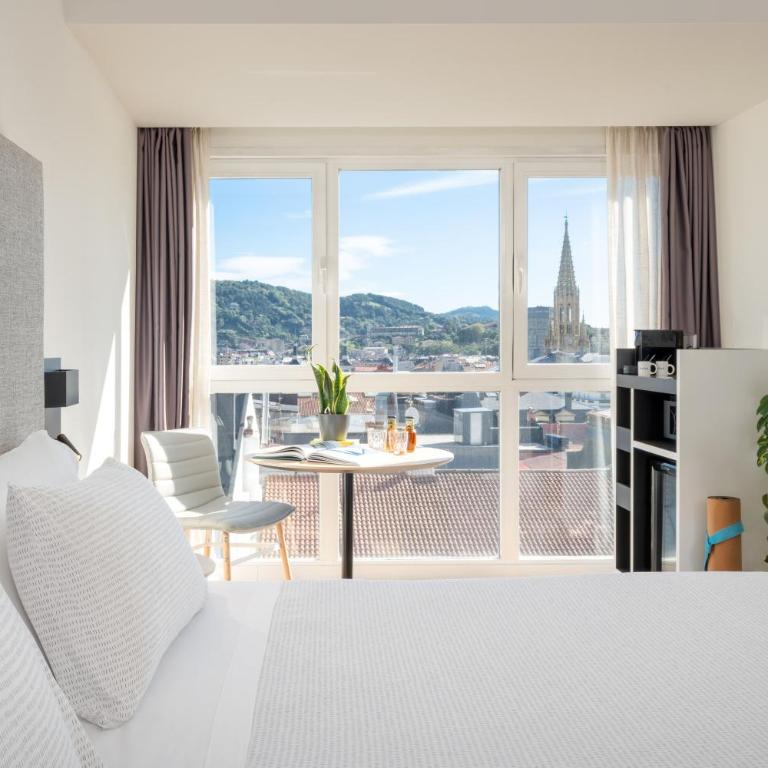 INNSiDE by Meliá San Sebastián Orly - Townhouse with Terrace - 3