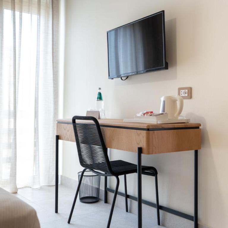 Hotel Giardino La Playa - Adults Only - Camera Matrimoniale/Doppia con Letti Singoli con Terrazza - 6