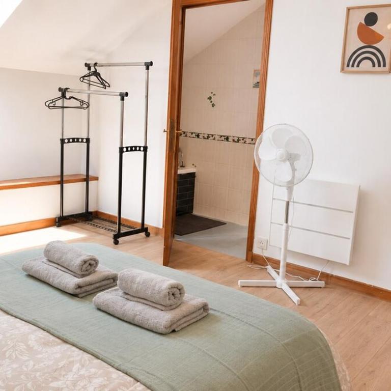 Large cozy lodge 2 bedrooms 2 bathrooms Terrace - Two-Bedroom House - 2