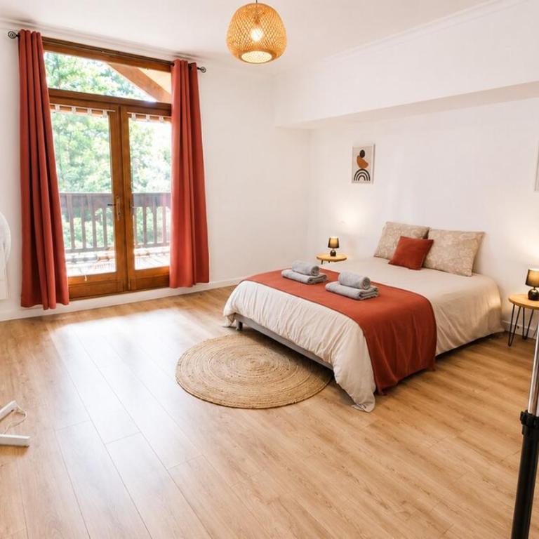 Large cozy lodge 2 bedrooms 2 bathrooms Terrace - Two-Bedroom House - 22