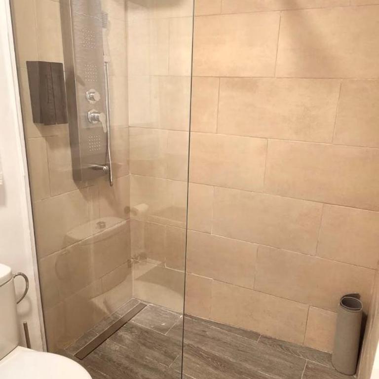 Apartamento moderno en centro histórico junto a la playa - Two-Bedroom Apartment - 7