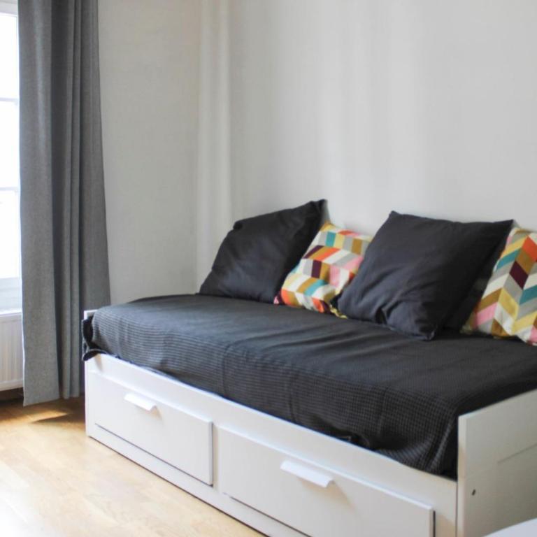 Spacious duplex in the heart of Paris - Appartement - 13