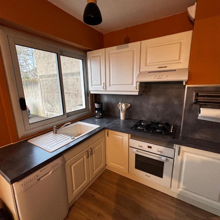 Mathis - One-Bedroom Apartment - 7