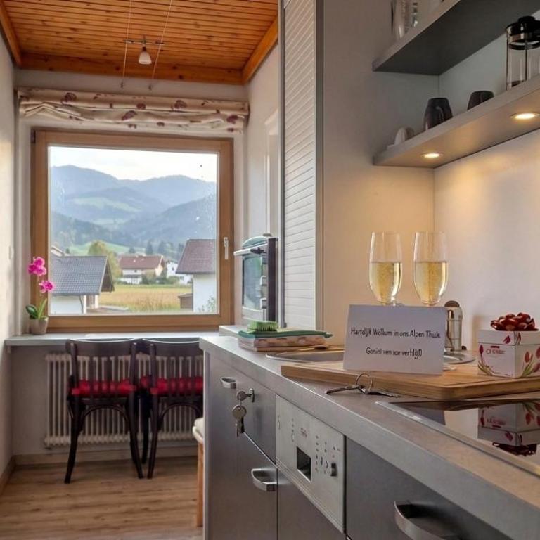 Boutique73 Sunset - Deluxe Familiensuite - 4