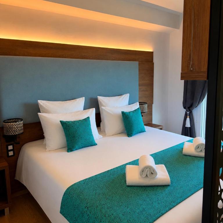 Les Palmiers - Suite Junior - Vue sur Mer - 7