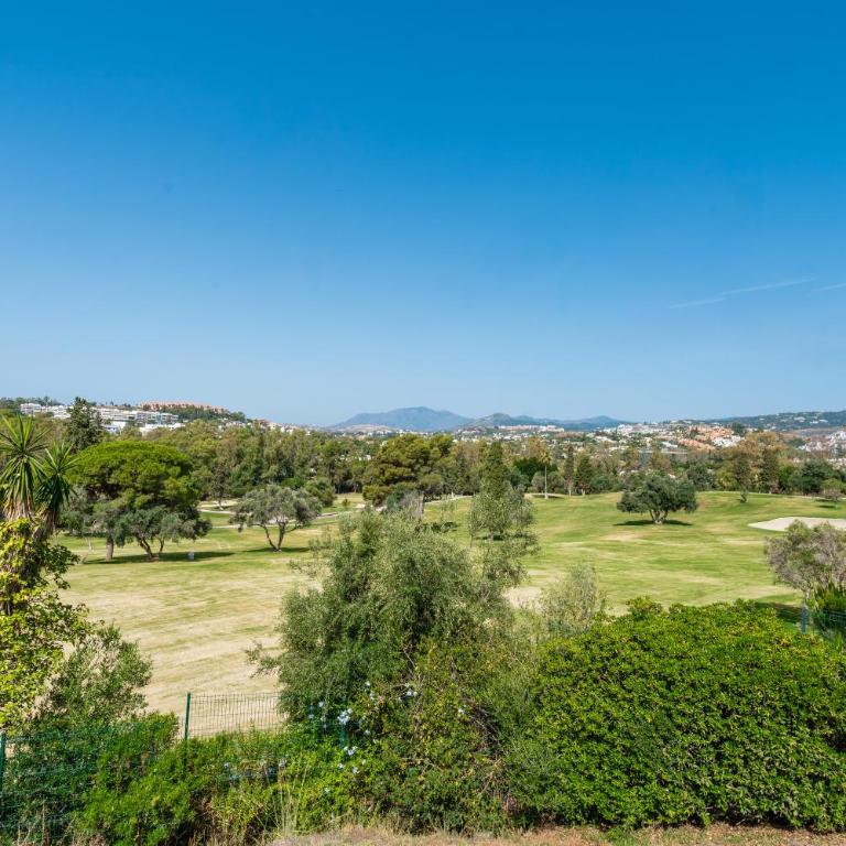 Las Pergolas - Three-Bedroom House - 15