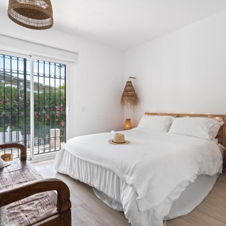 Las Pergolas - Three-Bedroom House - 29