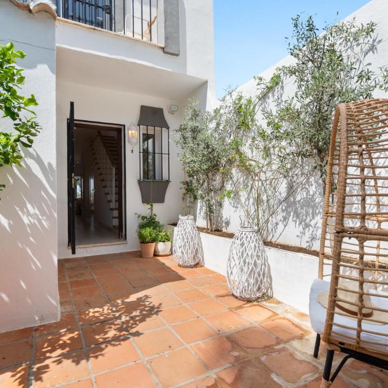 Las Pergolas - Three-Bedroom House - 38
