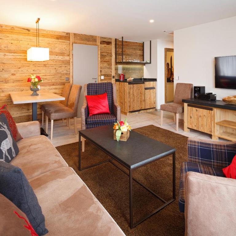 Eiger Mürren Swiss Quality Hotel - Unique Suite with 2 Bedrooms and Eiger mountain view - 4