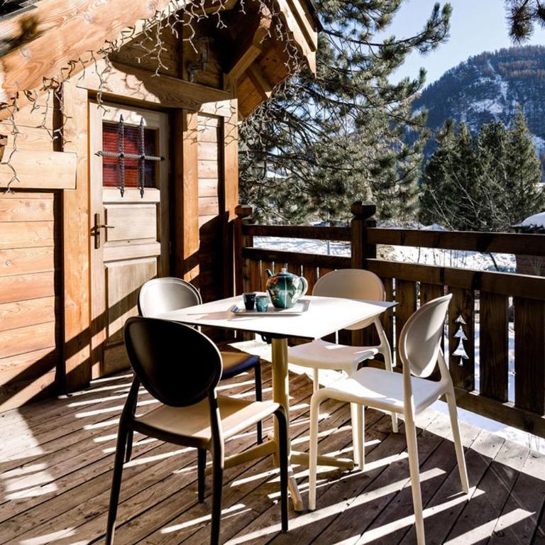 CHALET ANNAPURNA ET SON MAZOT, CHALETS D'HINOUKA SERRE CHEVALIER CHANTEMERLE 200 m des pistes - Chalet 3 Chambres - 25