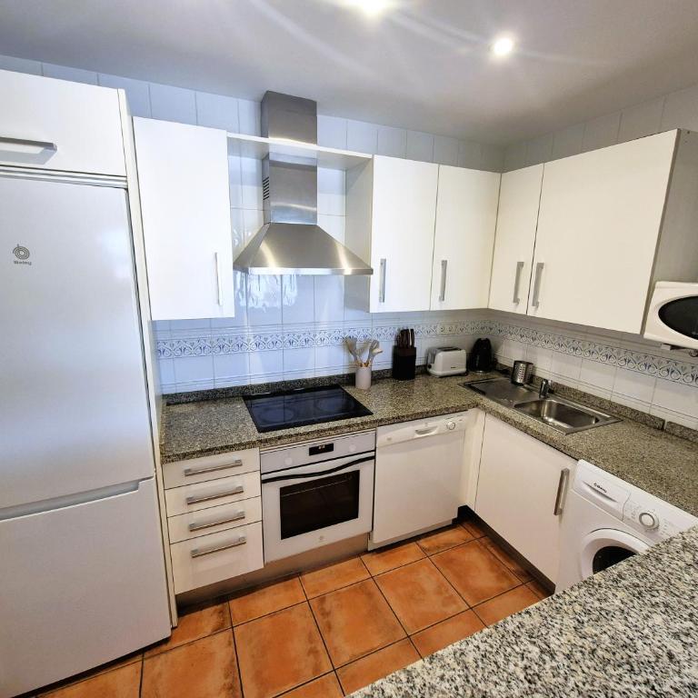 Apartamento Brisa Marina - Two-Bedroom Apartment - 5
