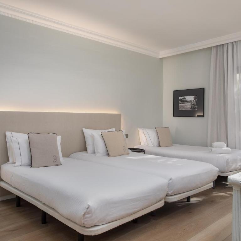 Hotel Montjoi by Brava Hoteles - Habitación Triple Confort - 1
