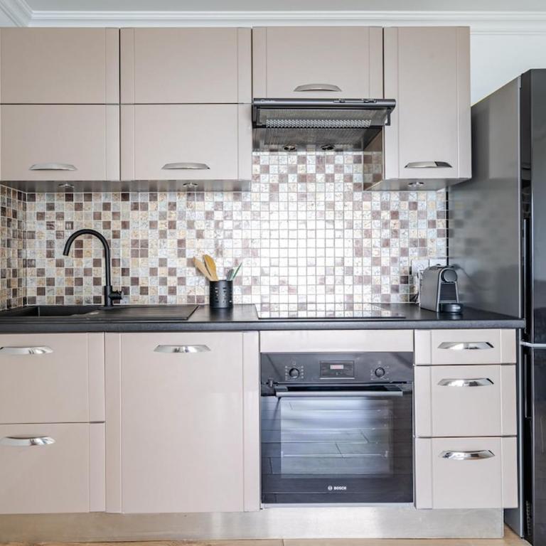 Exceptional 2 bedroom apartment with AC WiFi, sea vies and parking in Nice - Appartement 1 Chambre - 14