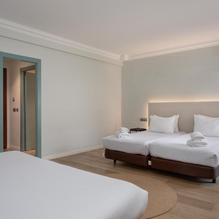 Hotel Montjoi by Brava Hoteles - Habitación Familiar Básica - 3