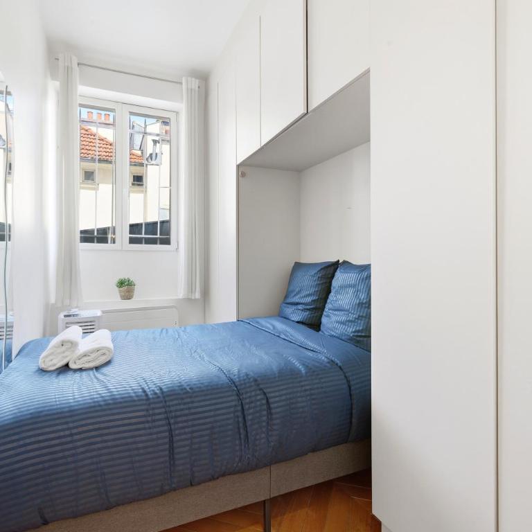 Vibrant 2BR Apartment Near Bastille & Le Marais - Two-Bedroom Apartment - 12