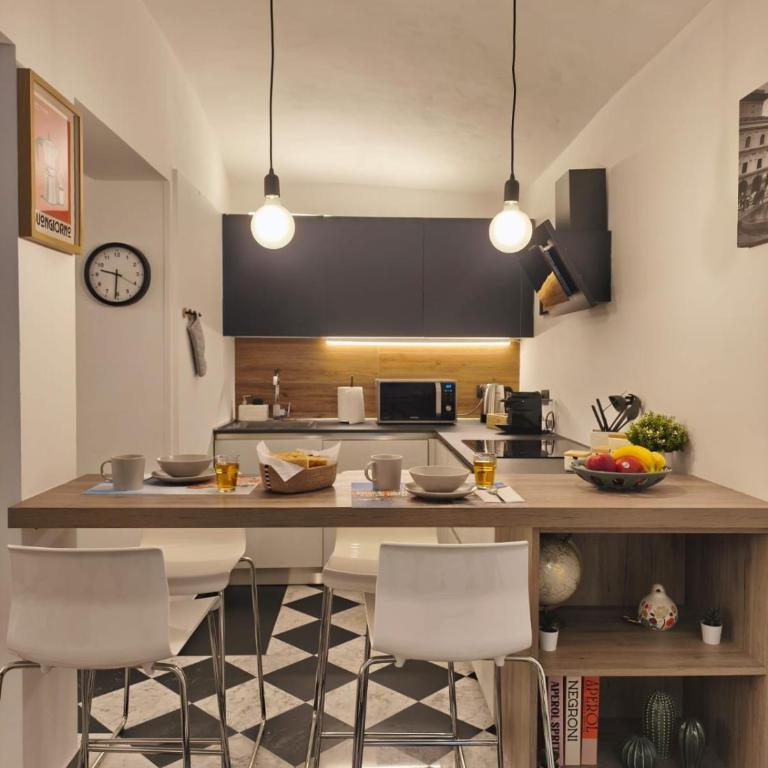 Pietro's Loft - Via Roma Genova - Appartamento con 1 Camera da Letto - 1