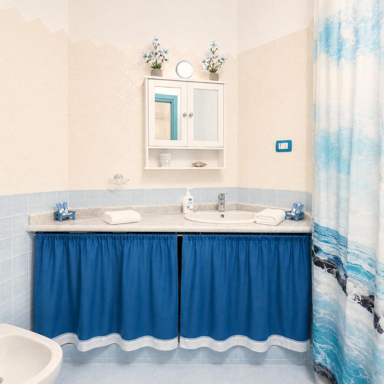 Casa Vacanze Bouganville Caprera e spiagge WiFi e Parcheggio - Appartamento con 1 Camera da Letto - 4
