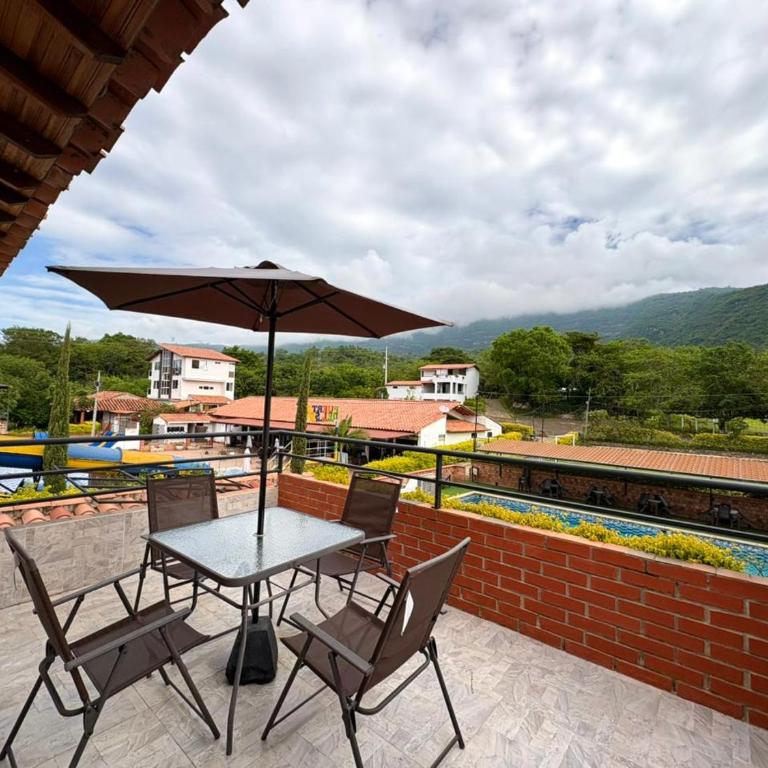 Hotel Resort Campestre Puerta Del Sol - San Gil - Apartamento Deluxe de 2 dormitorios con vistas al jardín - 1