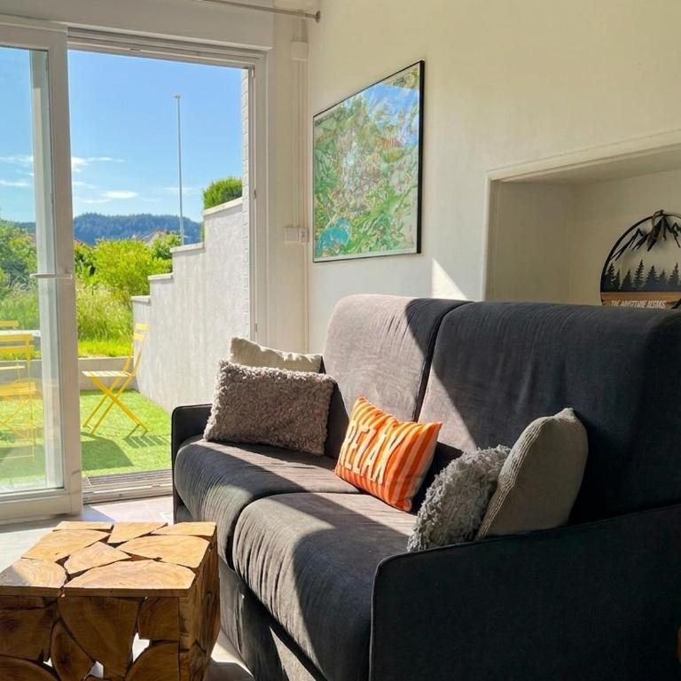 Appartement avec terrasse au calme- Marché 5 min - Two-Bedroom Apartment - 10