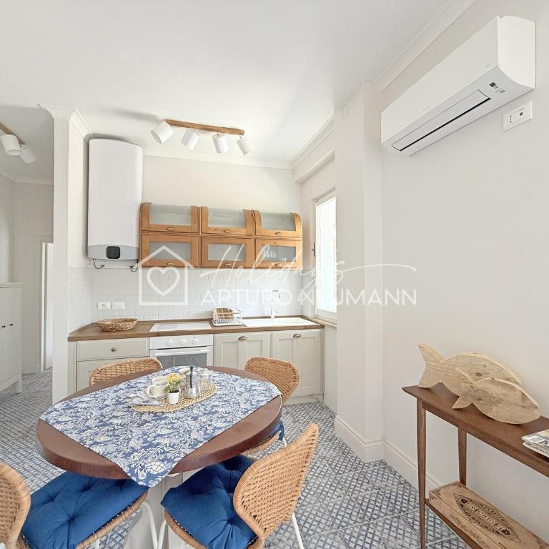 122 - APPARTAMENTO BILO NUOVO AL PRIMO PIANO con aria condizionata e posto auto arredato con gusto - SPIAGGIA INCLUSA AL WHITE BEACH CLUB - Appartamento con 1 Camera da Letto - 1