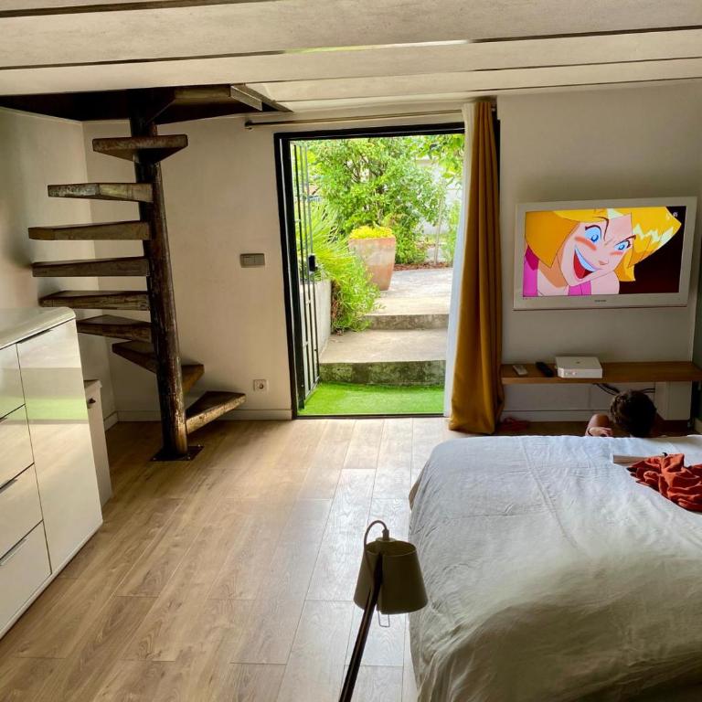 Belle maison de caractère au calme piscine - Villa - 19