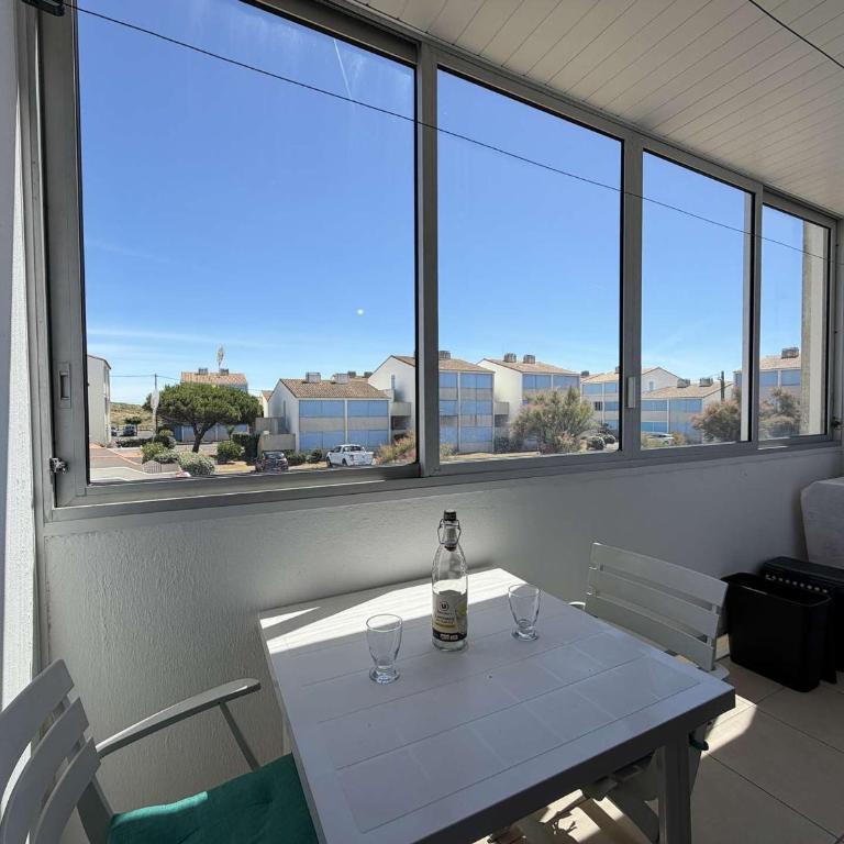 Appartement 3 pièces avec balcon, parking privé et 6 couchages - Saint-Hilaire-de-Riez - FR-1-224C-185 - Apartment - 6
