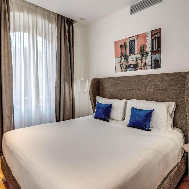 Mercure Roma Centro Termini - Camera Queen Deluxe - 6